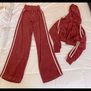 FashionNova 💎 Color : Red